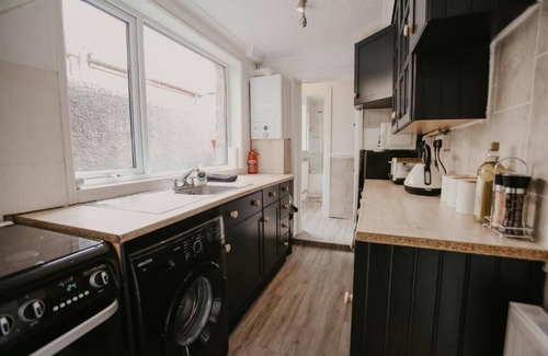 Barrow-in-Furness House | LIME ST by Prestige Properties SA
