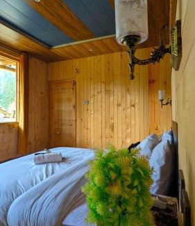 Arang Kel House | Lime wood