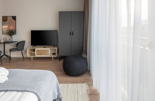 Bahnhofsviertel Apartment | limehome Frankfurt Gutleutstr. | Suite L