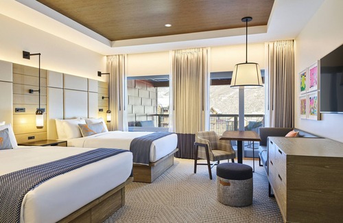 Snowmass Village Hotel | Limelight Hotel Snowmass