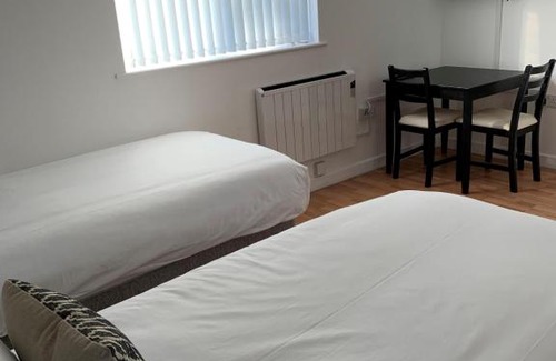 Peterborough Hotel | Limetree Studio Rooms