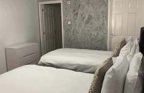 Peterborough Hotel | Limetree Studio Rooms