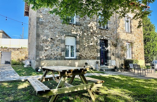 Limoges Apartment | Limoges Sud- Lescinqsuites - Leden - Dabnb
