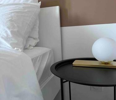 Limoges Apartment | Limoges Sud-LesCinqSuites Le Saint Laurent-DABNB