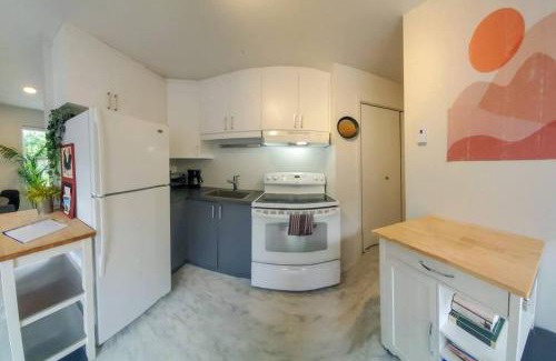 Vieux-Limoilou Apartment | Limoilou 4 Guests AC Free Parking 5 min DT