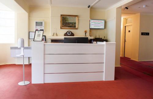 Beechworth Hotel | Linaker Art Deco Motel