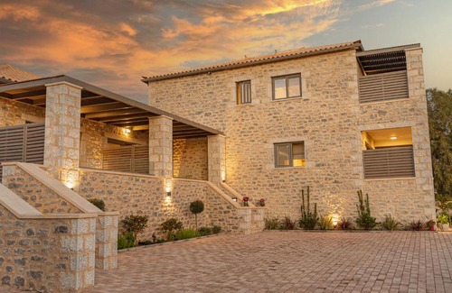Stoupa House | Linari Villas