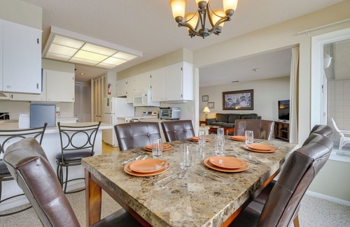 Lincoln Beach Condo | Lincoln City Condo: Pool Access, Walk to Beach!