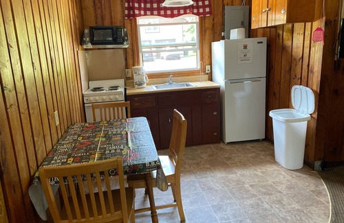 Lake George Cabin | Lincoln Log Colony