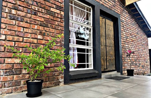 Graskop House | Lincoln Moon Guesthouse