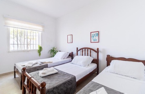 Cibratel I House | Linda Casa a 50m da Praia com Churrasqueira e Jardim