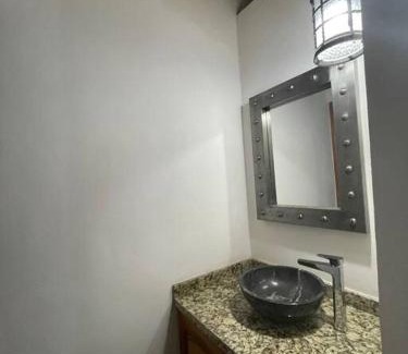 El Santuario House | Linda Casita con huerto en pipiol