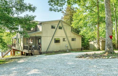 Innsbrook House | Linden Lakefront Retreat with Kayaks