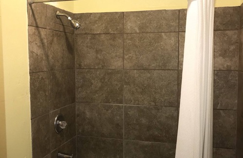Homer Hotel | Linder Motor Lodge