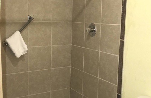 Homer Hotel | Linder Motor Lodge