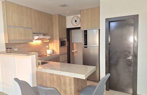 Guayaquil Apartment | Lindo y moderno apartment in lovely Samborondon with WiFi, AC