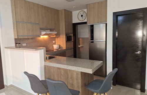 Guayaquil Apartment | Lindo y moderno apartment in lovely Samborondon with WiFi, AC