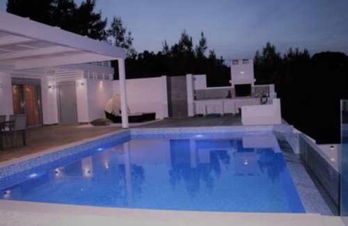 Vlicha Villa | LINDOS RHODES Villa Princess Seaview and Pool