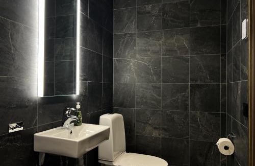 Salen Apartment | Lindvallen Ski Resort Pool and Padel - Sauna - 4 Guests