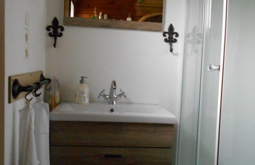 Marcouray Ski Chalet | Lindy 89 Vandenstampershoek