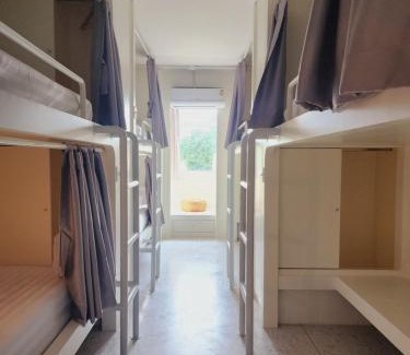 Ban Phan Thom Hostel | Line Bangkok Hostel