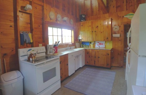 East Boothbay Cottage | Linekin Vista - 3BDR Waterfront Cottage on Linekin Bay with Private Beach!
