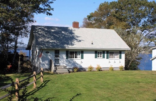 East Boothbay Cottage | Linekin Vista - 3BDR Waterfront Cottage on Linekin Bay with Private Beach!