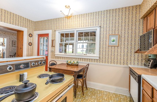 Galena Hotel | Linen&Stone Inn Unit 6, Charming, Historic, 1.5 Blocks to Main St.