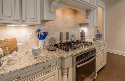 Lewes House | LINENS INCLUDED RENT IN A RESORT LIKE ATMOSPHERE TODAY!