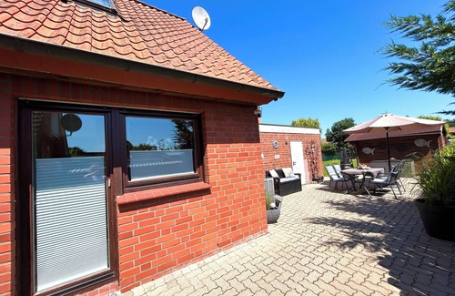 Neukirchen House | Lines to Huus - Dog-friendly vacation home close to the beach near Heiligenhafen