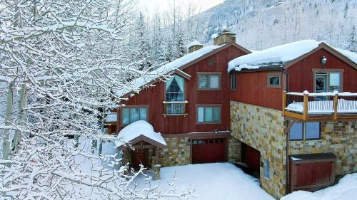 Vail House | Linksview Grande