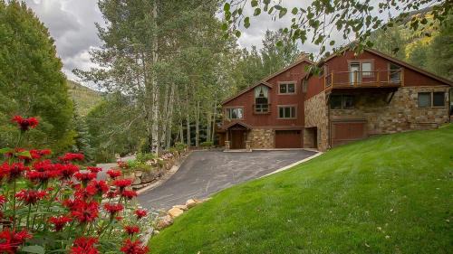 Vail House | Linksview Grande