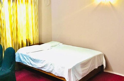 Gampaha Hotel | Linrose hotel