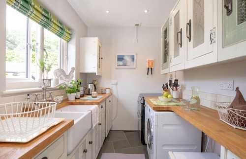 Moretonhampstead Cottage | Linscott Cottage - One bedroom pet friendly annex on edge of Dartmoor