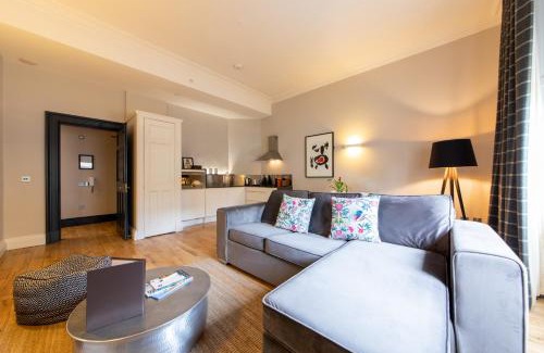 Old Town Apartment | Linton Collection - 28 North Bridge
