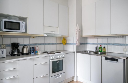 Kallio Apartment | Lintu38, Free parking, Metro Nearby, Netflix