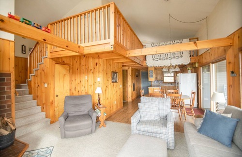 Newland House | Linville Land Harbor Resort Home, Linville NC, Mountain Getaway, Great Lake View