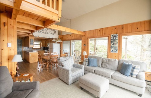 Newland House | Linville Land Harbor Resort Home, Linville NC, Mountain Getaway, Great Lake View