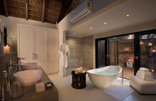 Kruger National Park Hotel | Lion Sands River Lodge