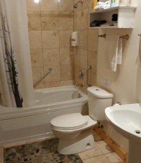 Lion's Head House | Lionheart Guest House