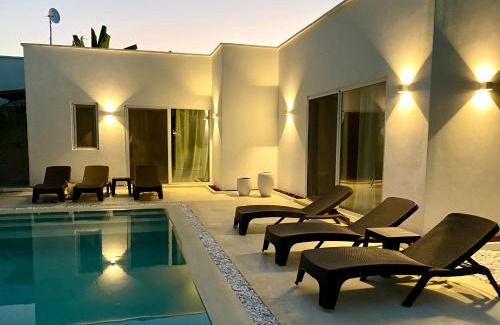 Kiwengwa Villa | Lions Luxury Villa Zanzibar 2 - PRIVATE COOK & INFINITY POOL