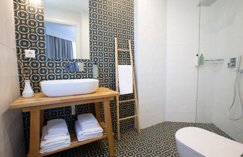 Lefkada Town Apartment | Lirides suites