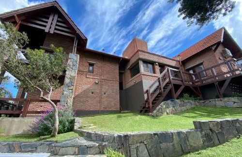 Merlo House | Lirios del Campo - Chumamaya Merlo SL