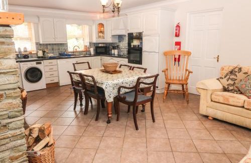 Union Hall House | Lis-Ardagh Cottage 1