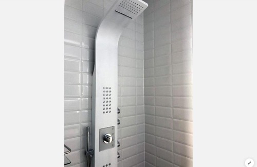 Maxglan Apartment | lisa apartment