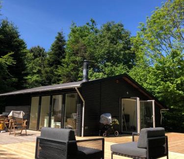 Melby Apartment | Liseleje sommerhus på naturgrund