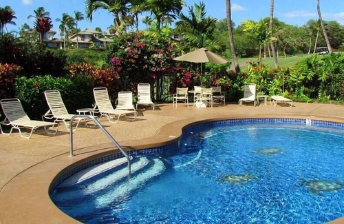 Wailea Condo | Listen to the birds chirp!