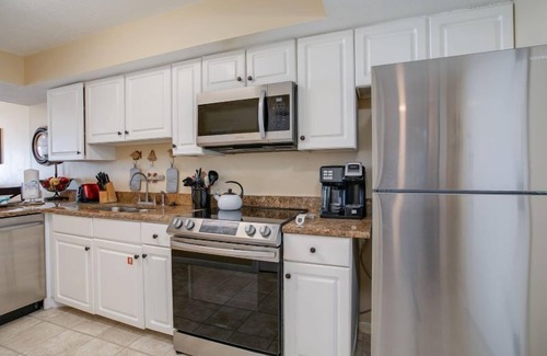 Gulf Shores Condo | Listen to the waves crash from your Balcony!