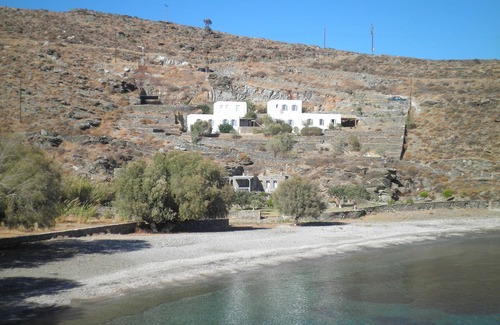 Kithnos House | Listening to the sea. Sea front house in Potamia bay, 50m from water.