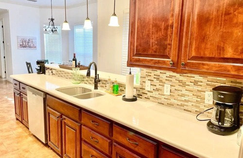 North Overton House | Listing by Established SuperHost. Walk to Texas Tech & More!